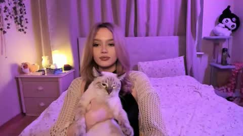 Megan 3 online show from December 3, 1:15 am