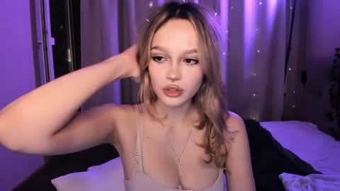Megan 3 online show from August 4, 10:39 pm
