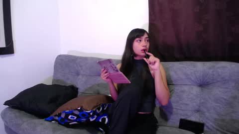 nanami online show from February 3, 11:25 am