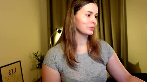 shy_nerd_babyy online show from February 17, 8:52 am