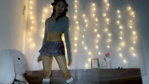 shy_pink_doll online show from May 22, 4:03 pm