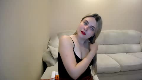 shy_sabrina_ online show from May 26, 5:30 pm