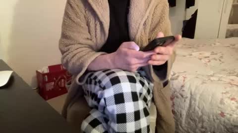 shyboy0533 online show from January 6, 4:11 pm