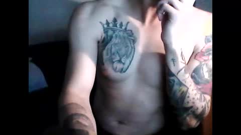 shyboyhugecum2020 online show from December 11, 4:18 am