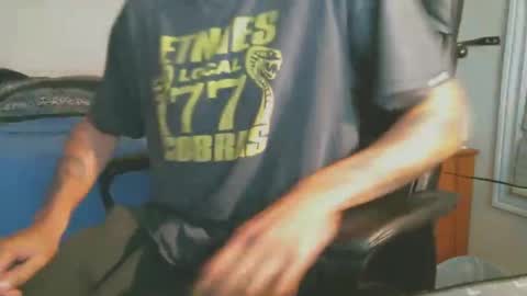 shyboyhugecum2020 online show from October 1, 2:43 am