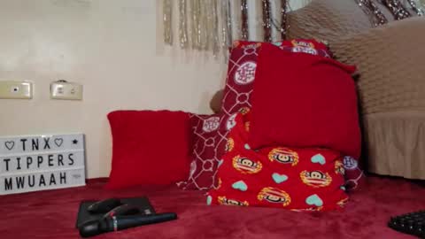 Snapshot of shybutnaugthy chatting on September 15, 1:40 am LYN online show from September 15, 1:40 am
