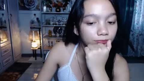 lyn online show from May 26, 7:47 am