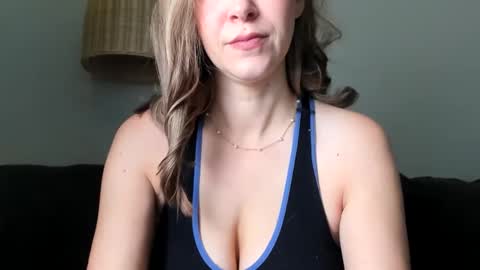 Shyla Marie online show from December 17, 6:09 pm