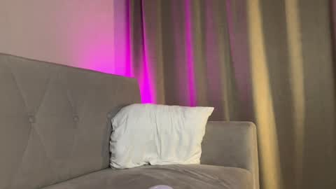 Amelia online show from March 23, 7:19 pm