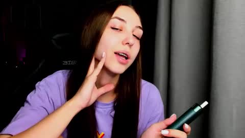 SIA online show from October 3, 2:32 am