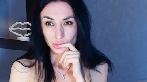 Snapshot of siaconna chatting on March 12, 7:13 am Siaconna online show from March 12, 7:13 am