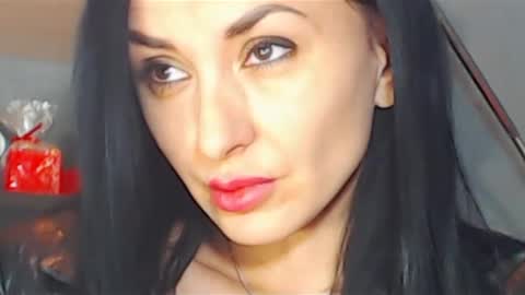 Snapshot of siaconna chatting on February 19, 6:11 am Siaconna online show from February 19, 6:11 am