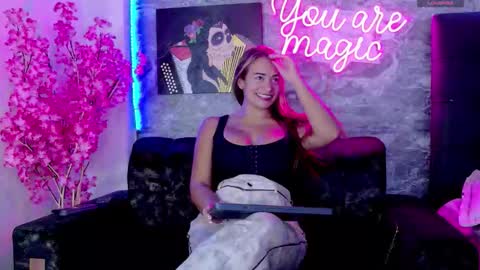 siamarlin online show from October 8, 9:10 pm