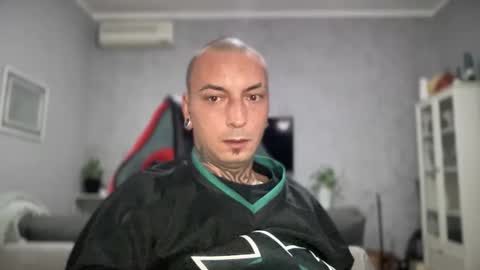 sidvicious23cm online show from October 24, 6:52 pm