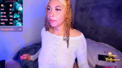 sienna_lux online show from October 24, 1:34 pm