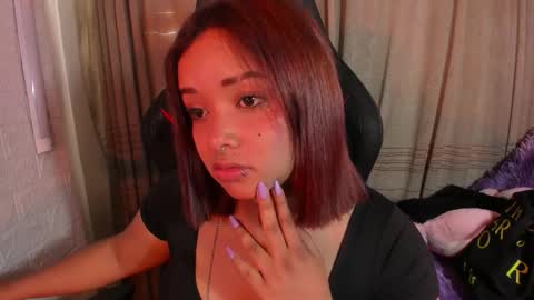 sienna_lux01 online show from February 26, 7:39 pm