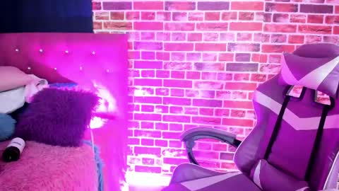 sienna_lux01 online show from April 14, 2:26 am