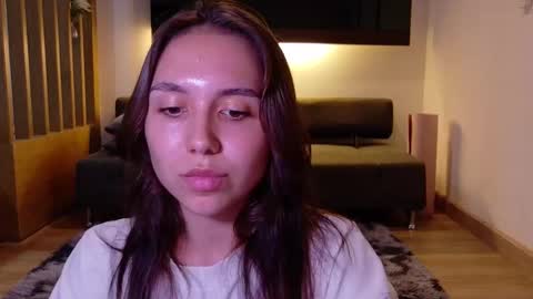 You fav Miss Si online show from October 25, 8:24 am