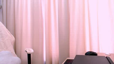 silk_ann online show from March 3, 5:25 am