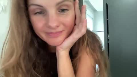 silver_miley online show from October 6, 9:27 am