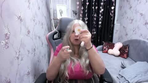 silver_moon_light online show from October 2, 9:24 pm