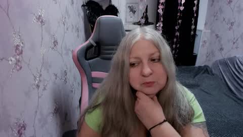 silver_moon_light online show from November 6, 10:13 pm