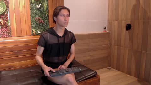 simon_durand online show from February 14, 4:04 am