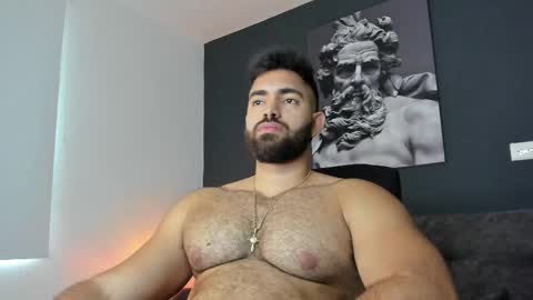 simon_leon01 online show from February 17, 10:27 pm