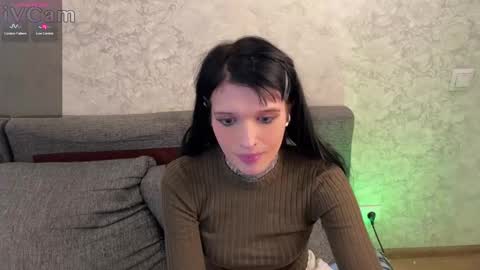 Simona online show from March 2, 8:05 am