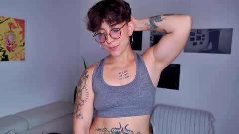 Sim. online show from October 8, 7:31 pm