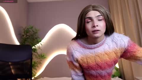 simone_sky online show from January 5, 9:07 pm