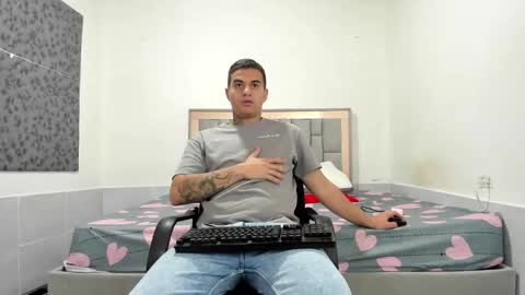 SIMON KELER online show from December 2, 10:46 am