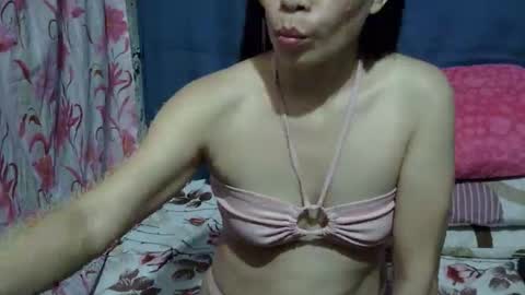 mia online show from February 8, 11:46 am