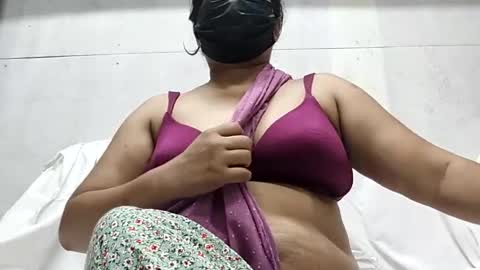 Noni online show from April 16, 8:20 pm