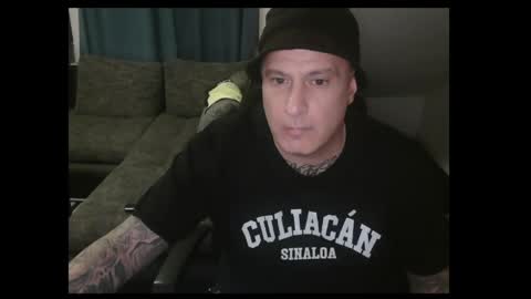 sinalco1975 online show from May 1, 1:54 am