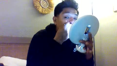 Alex online show from December 26, 5:04 am