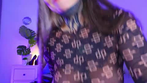 Ms. Sindel online show from September 15, 1:34 pm