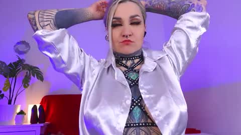 Ms. Sindel online show from October 2, 2:05 pm