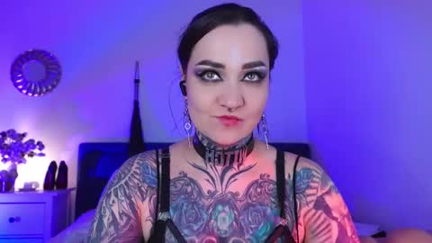 Ms. Sindel online show from February 11, 4:46 pm