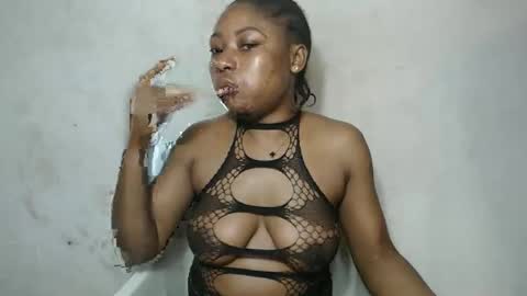 sinfulbicth online show from October 20, 7:08 pm