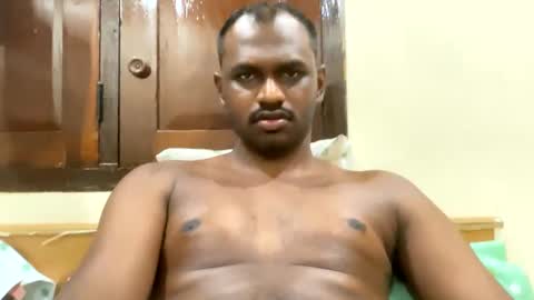 Snapshot of singletamilblackboy chatting on September 8, 5:23 pm singletamilblackboy online show from September 8, 5:23 pm