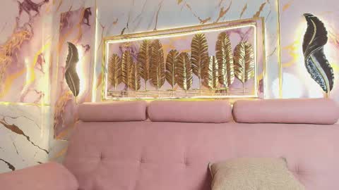 SinLickerr online show from February 21, 8:45 pm