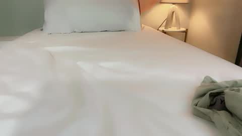 siomairiceee online show from March 4, 7:27 am