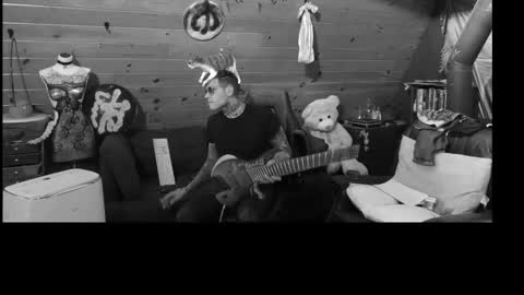 Dustbunnyfoofoo online show from October 9, 7:36 am