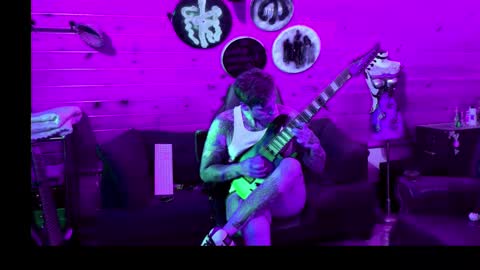 Dustbunnyfoofoo online show from November 6, 1:41 am