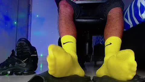 only foot                         worshipers here online show from February 21, 7:11 am