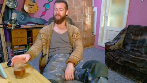 I am The Fourth and only Sir. Pelo online show from April 6, 5:19 am