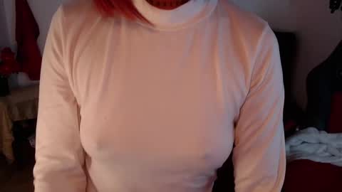 Snapshot of sirax66 chatting on February 11, 11:54 pm sirax66 online show from February 11, 11:54 pm