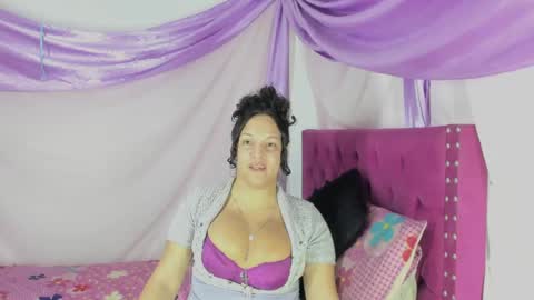 Sirena Fuentes online show from October 1, 5:28 am