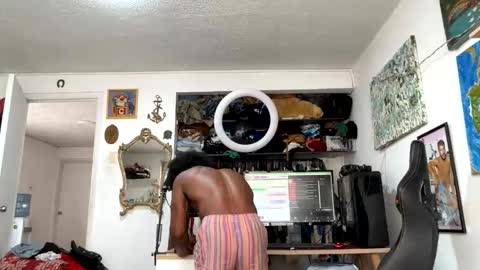 siriss_boyrag online show from April 9, 1:39 pm